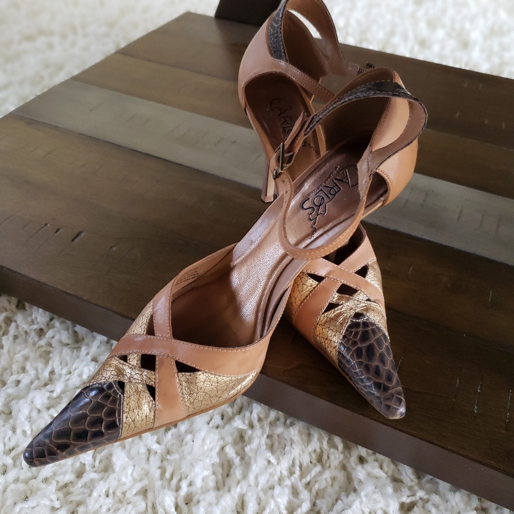 Carlos Santana Pumps